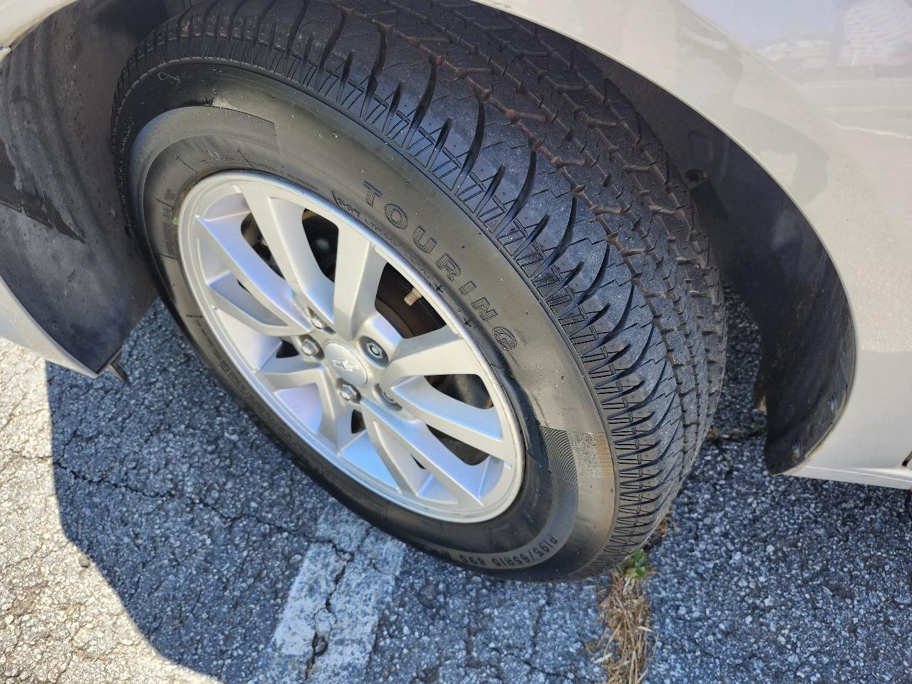 Chevrolet Sonic LT Auto Sedan 2017