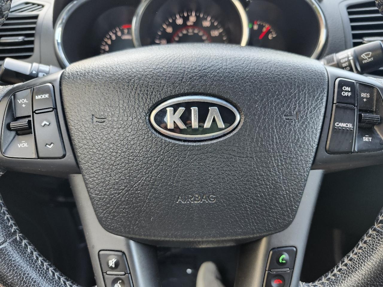 Kia Sorento EX V6 2WD 2011