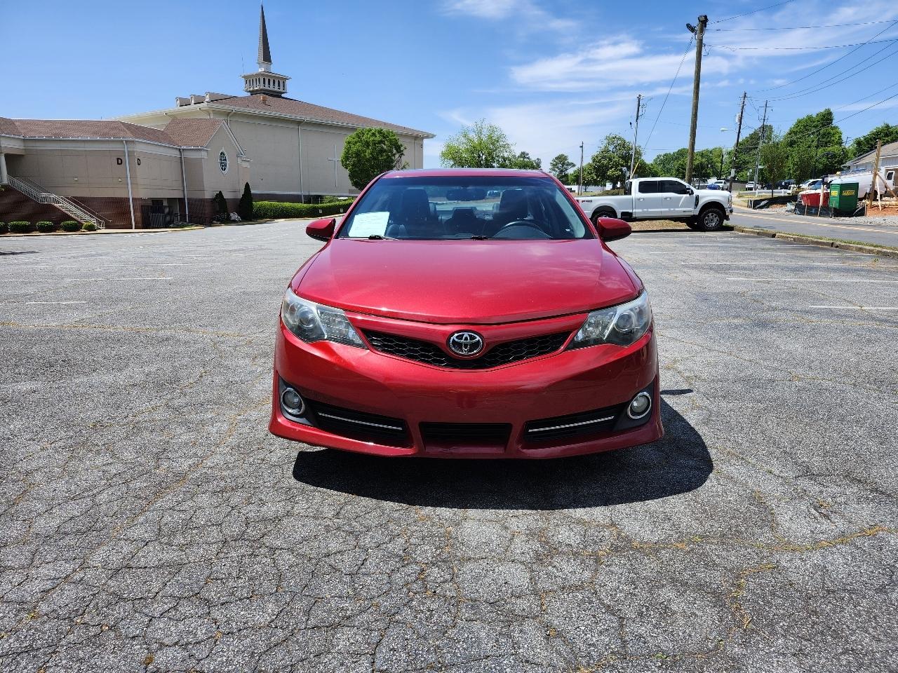 Toyota Camry XLE V6 2014
