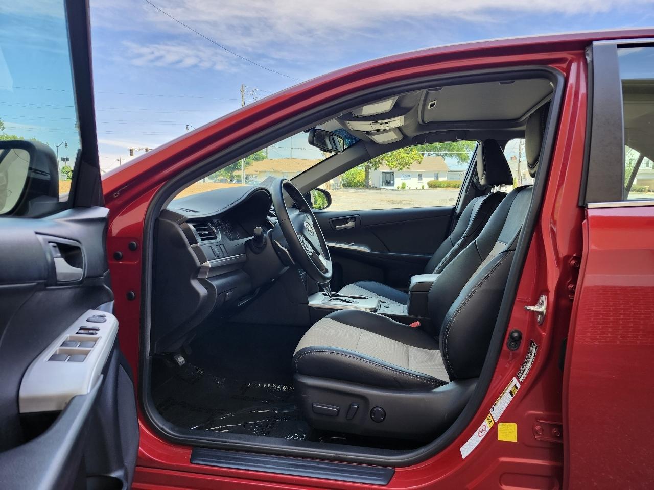 Toyota Camry XLE V6 2014