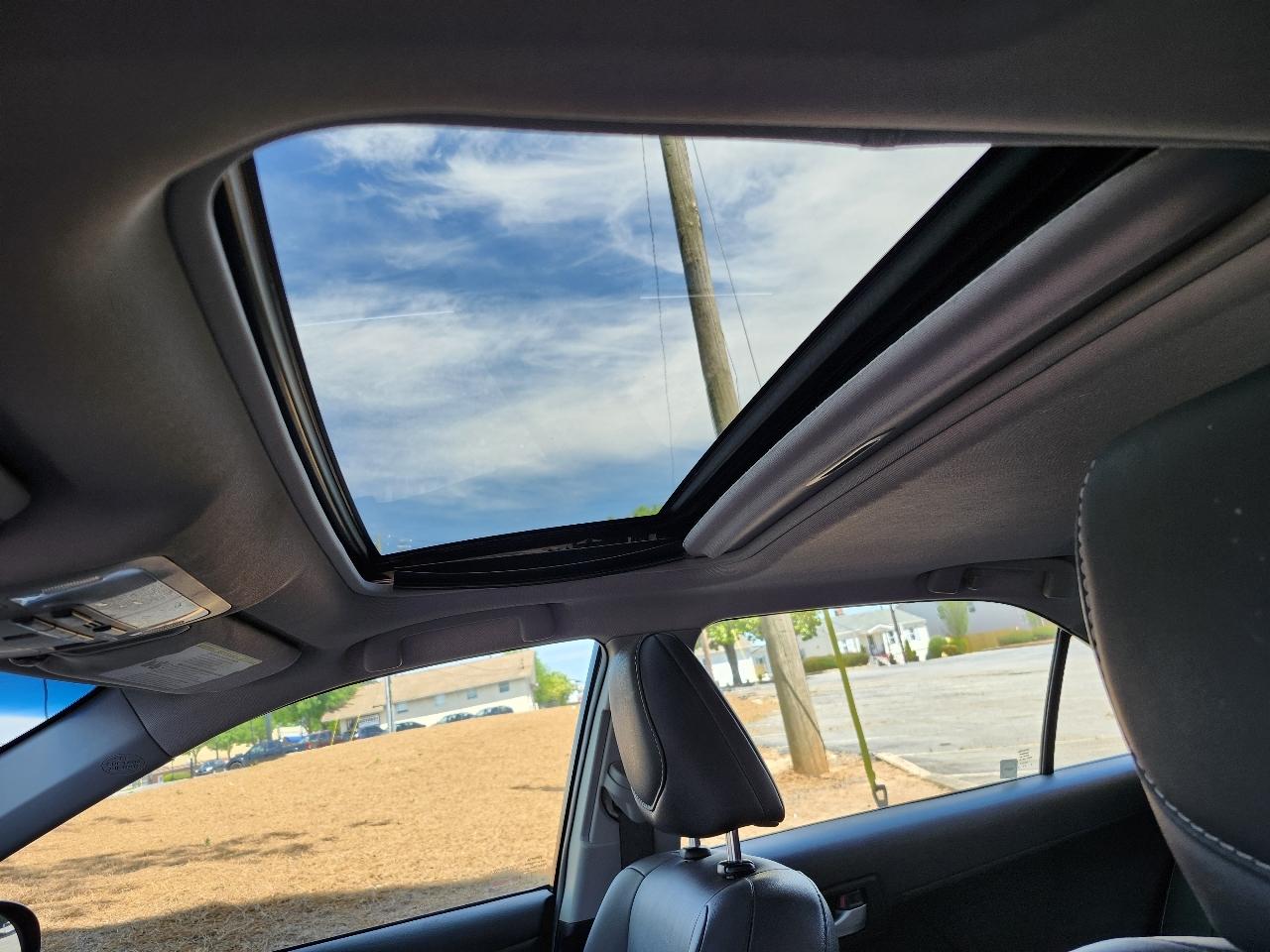 Toyota Camry XLE V6 2014