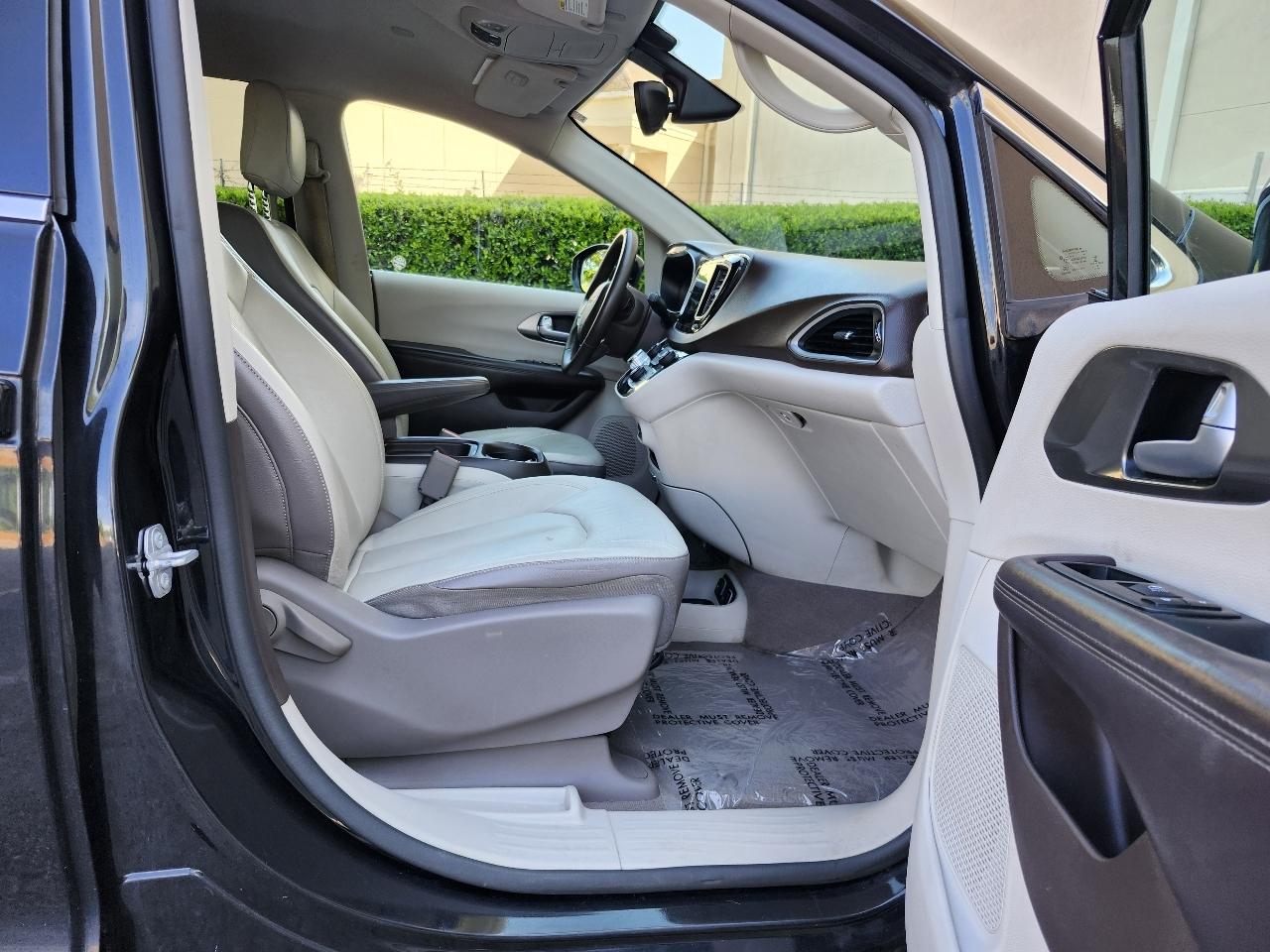 Chrysler Pacifica Touring-L 2017