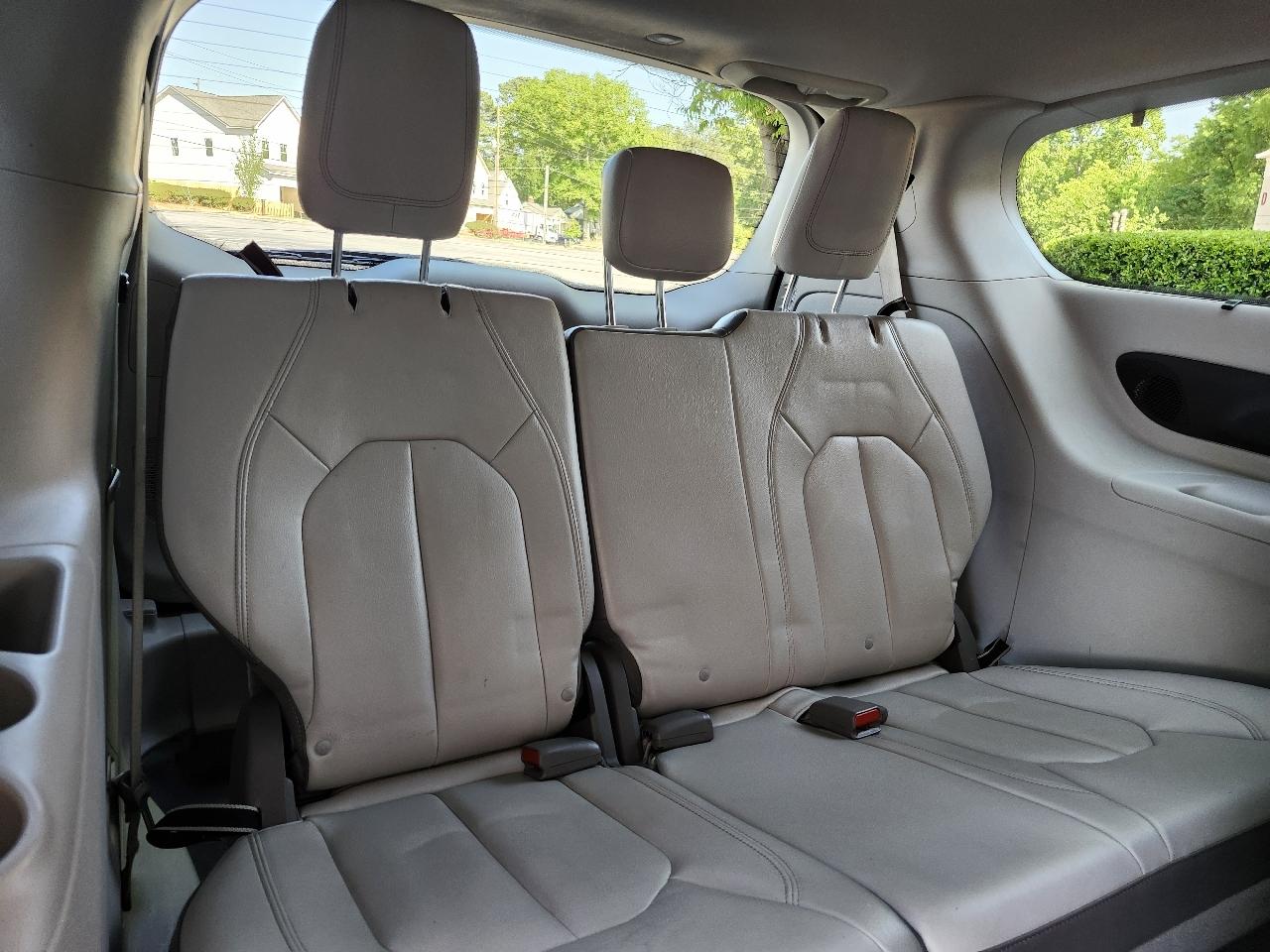 Chrysler Pacifica Touring-L 2017