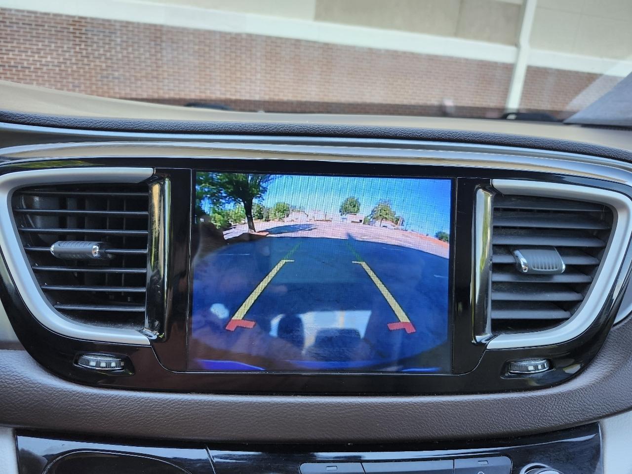 Chrysler Pacifica Touring-L 2017