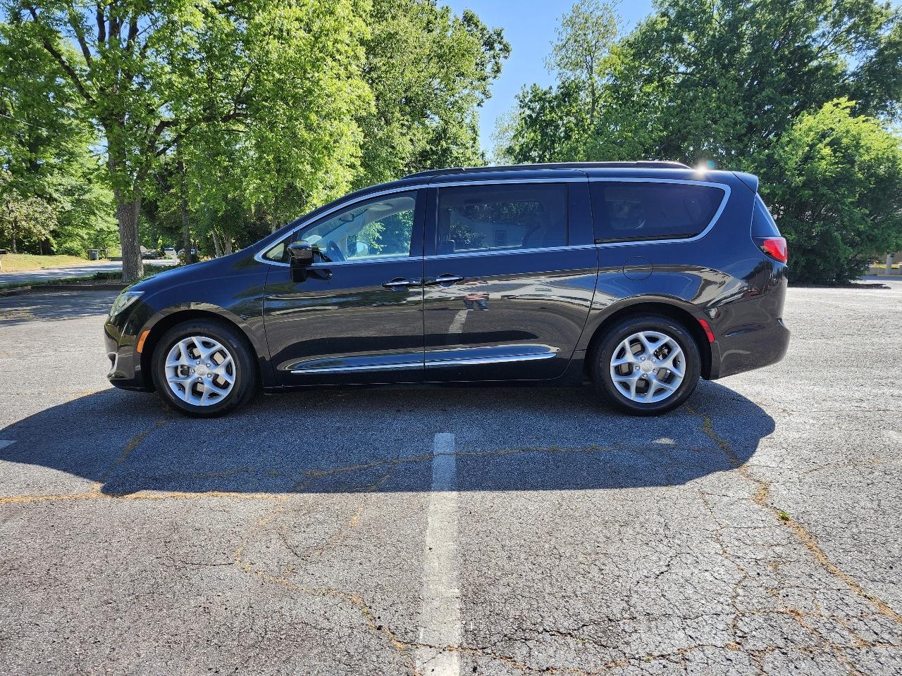 Chrysler Pacifica Touring-L 2017