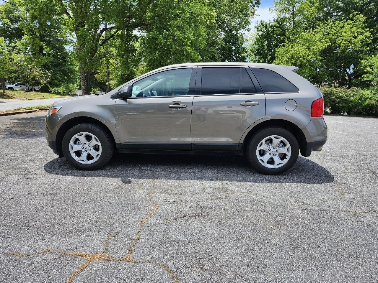 Ford Edge SEL FWD 2013