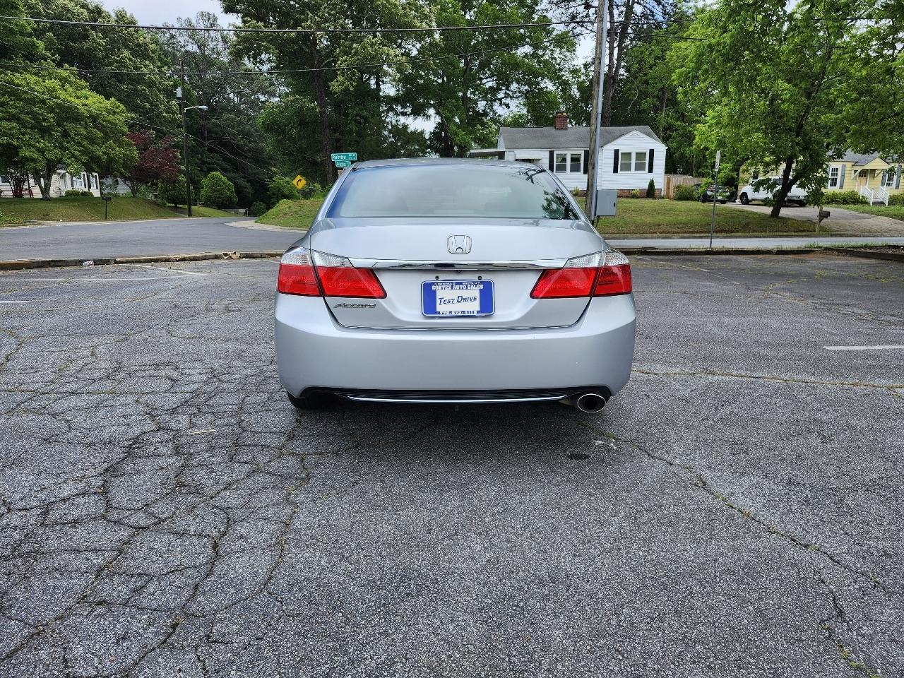 Honda Accord LX Sedan CVT 2013