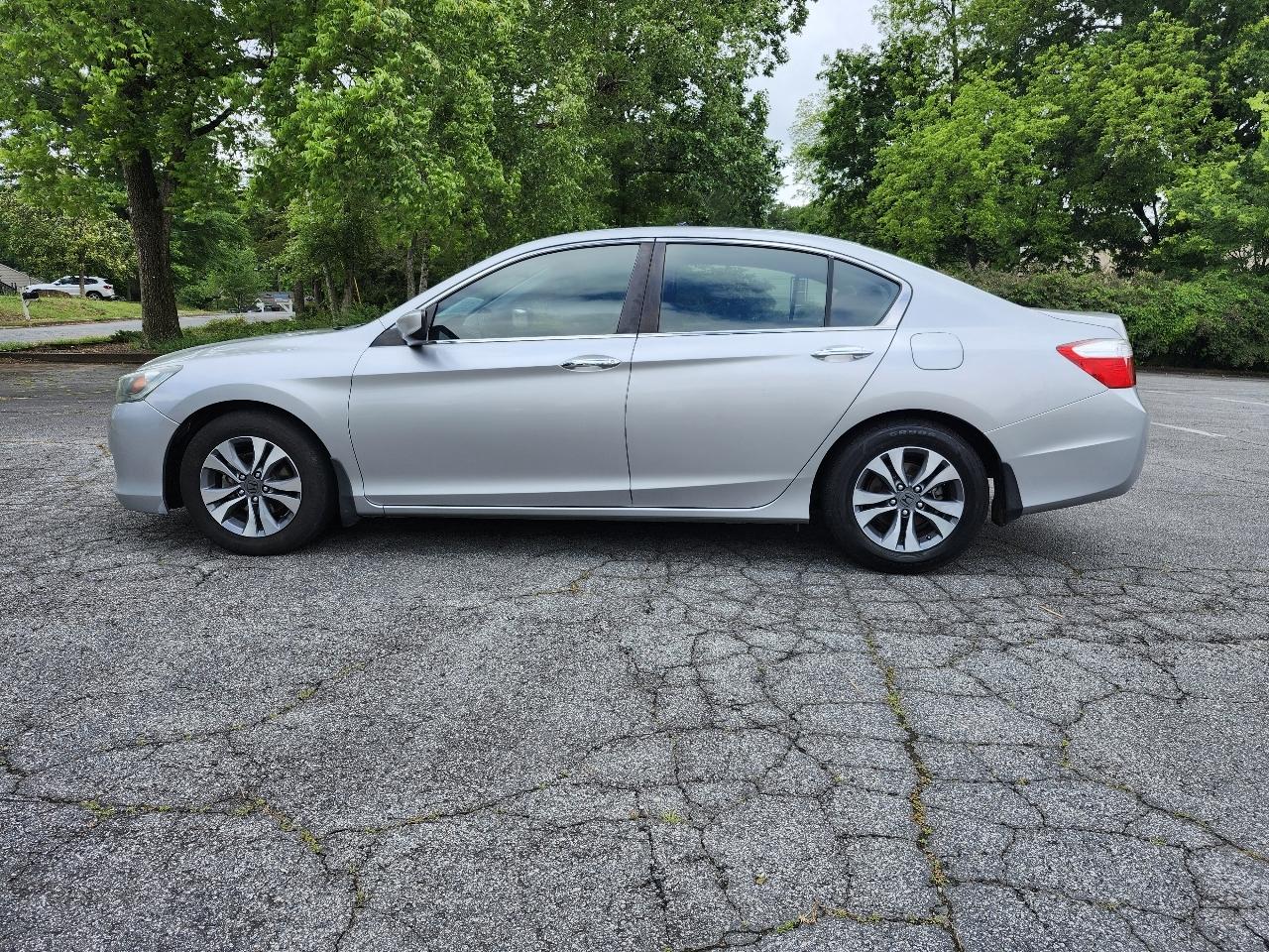 Honda Accord LX Sedan CVT 2013