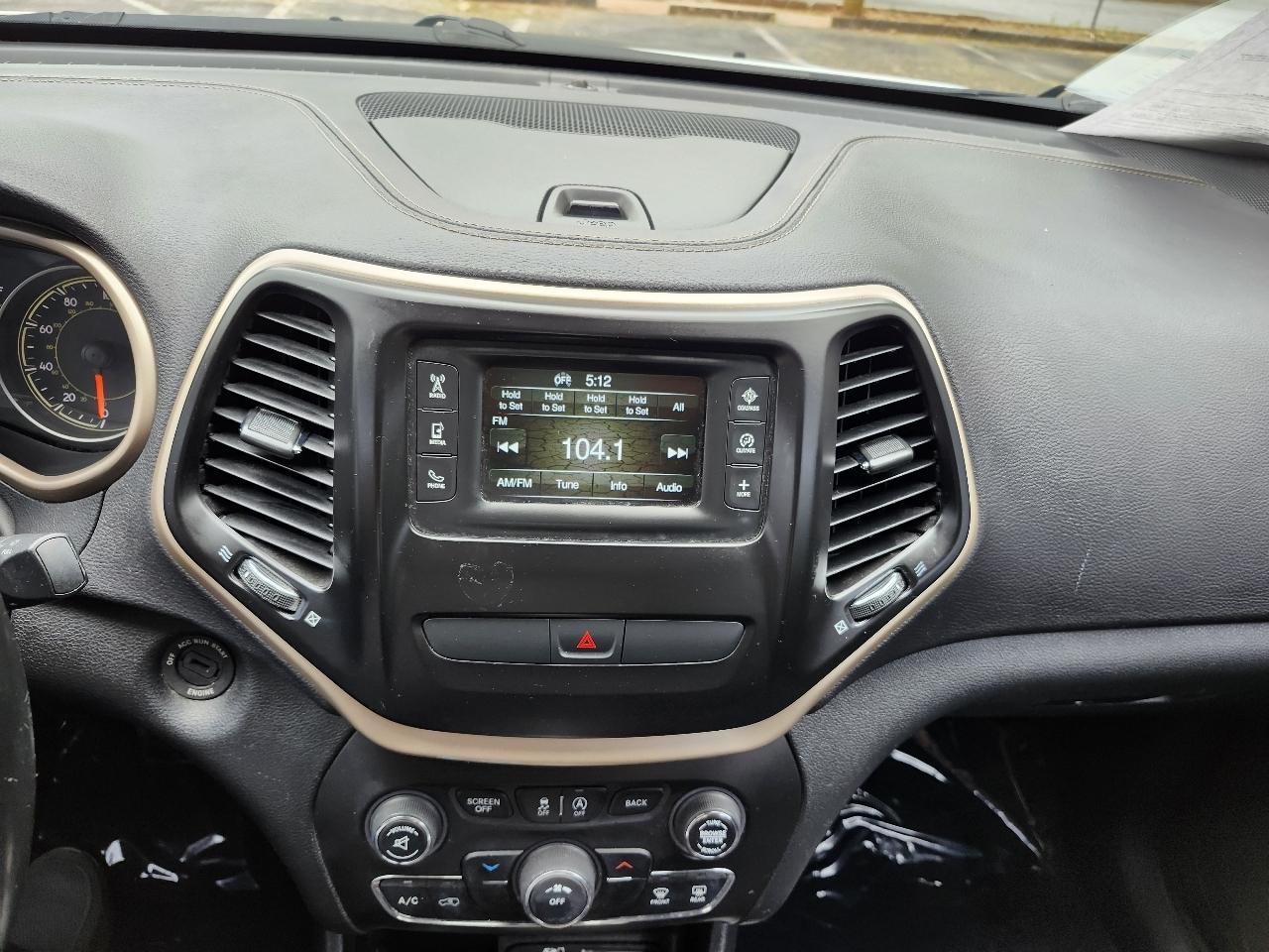 Jeep Cherokee Latitude 4WD 2016
