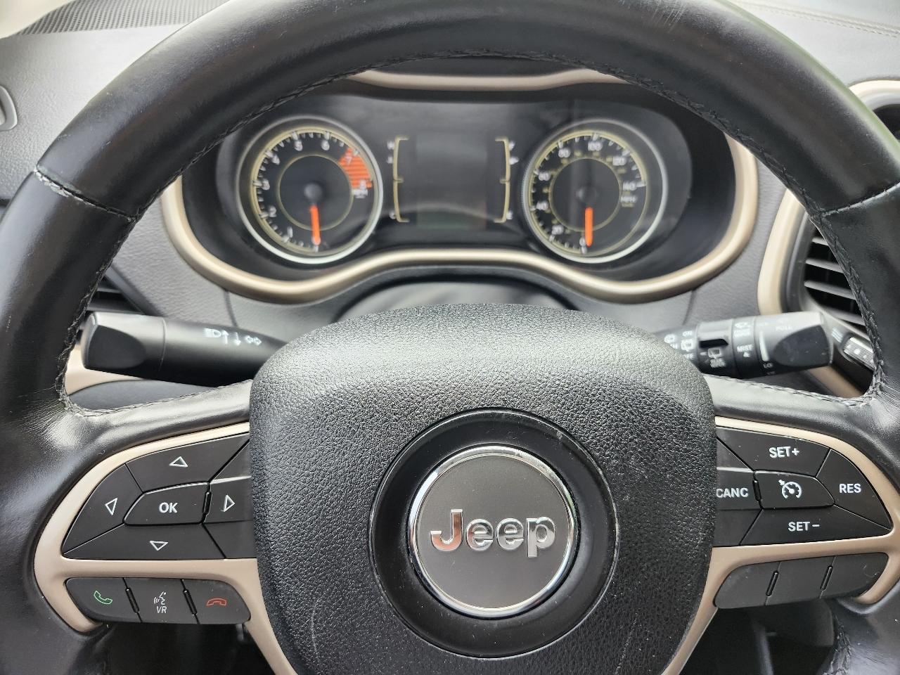 Jeep Cherokee Latitude 4WD 2016