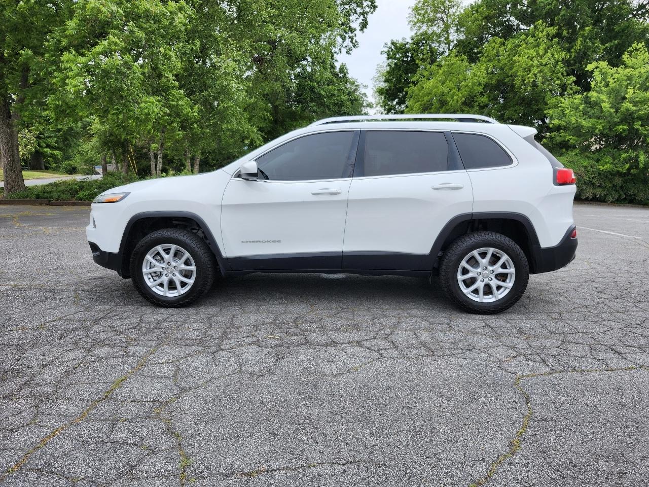 Jeep Cherokee Latitude 4WD 2016