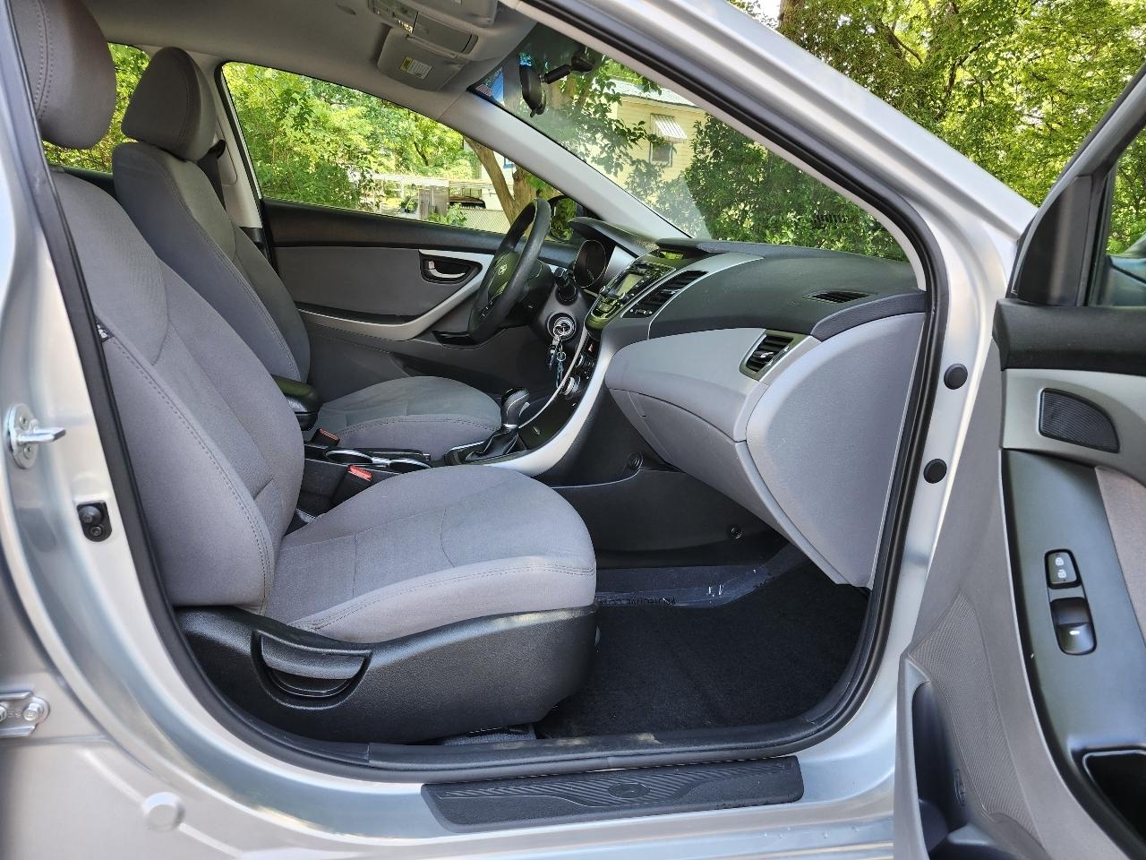 Hyundai Elantra Limited 2014