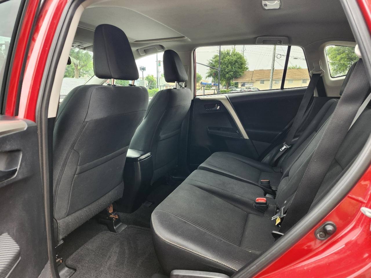 Toyota RAV4 XLE AWD 2014