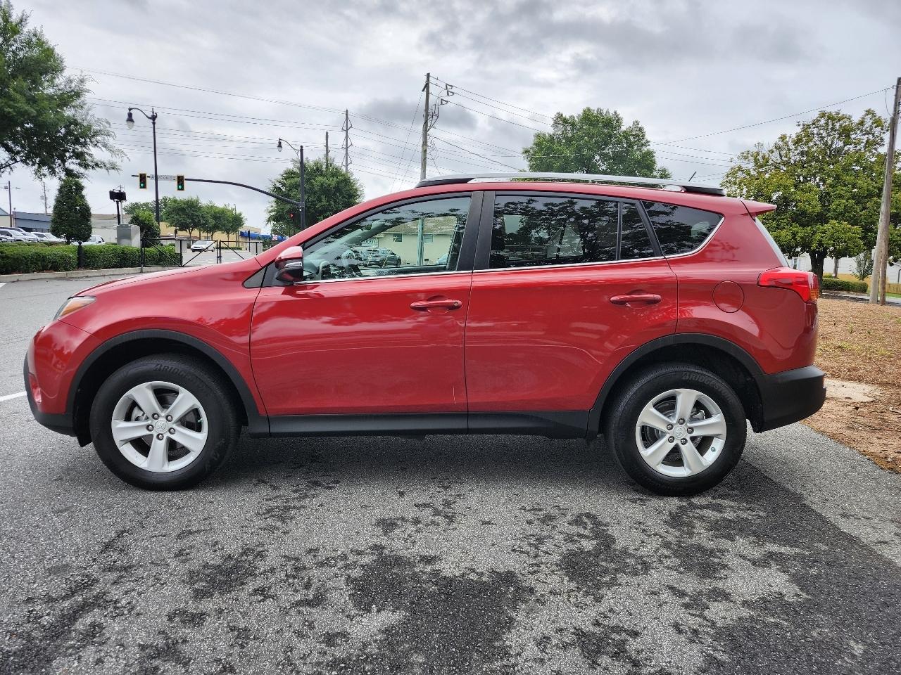 Toyota RAV4 XLE AWD 2014