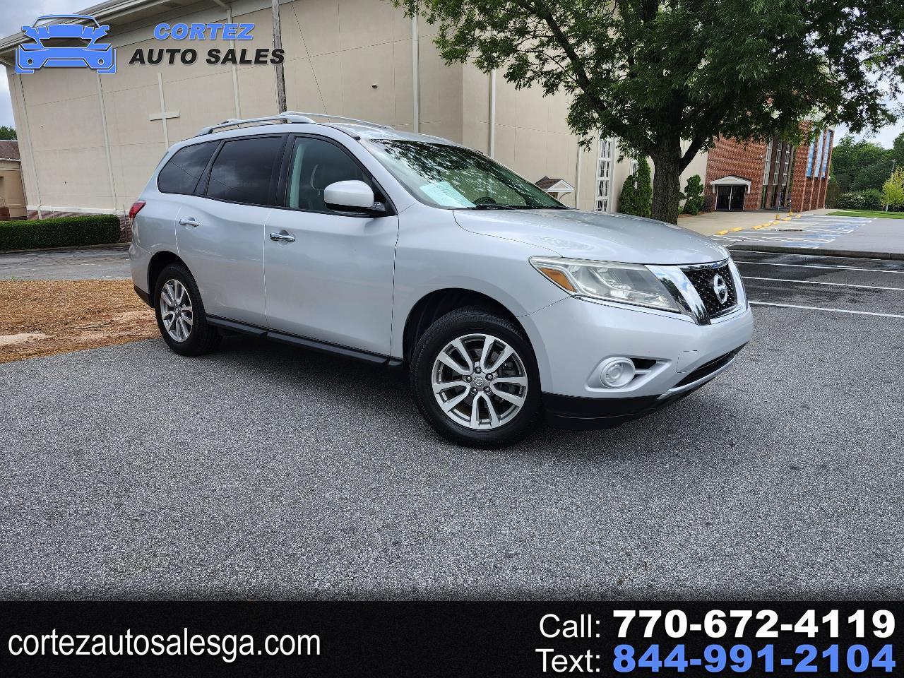 2013 Nissan Pathfinder SV 2WD's photo