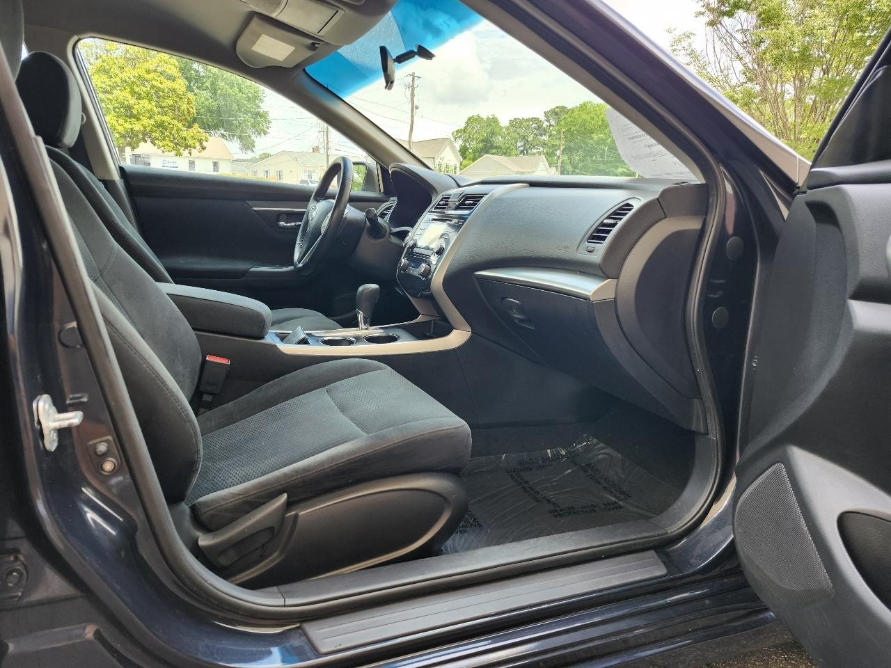 Nissan Altima 2.5 SV 2015