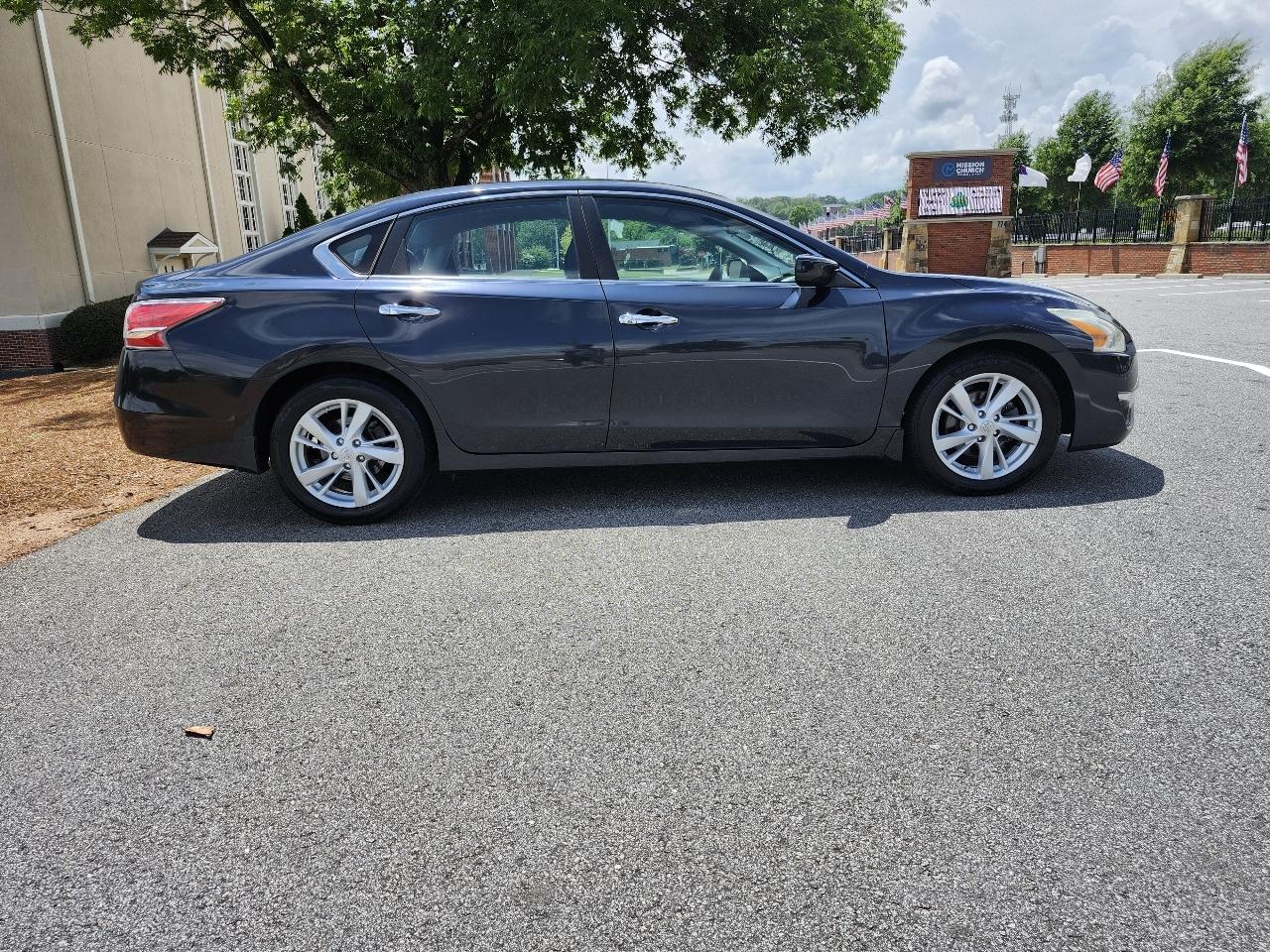 Nissan Altima 2.5 SV 2015