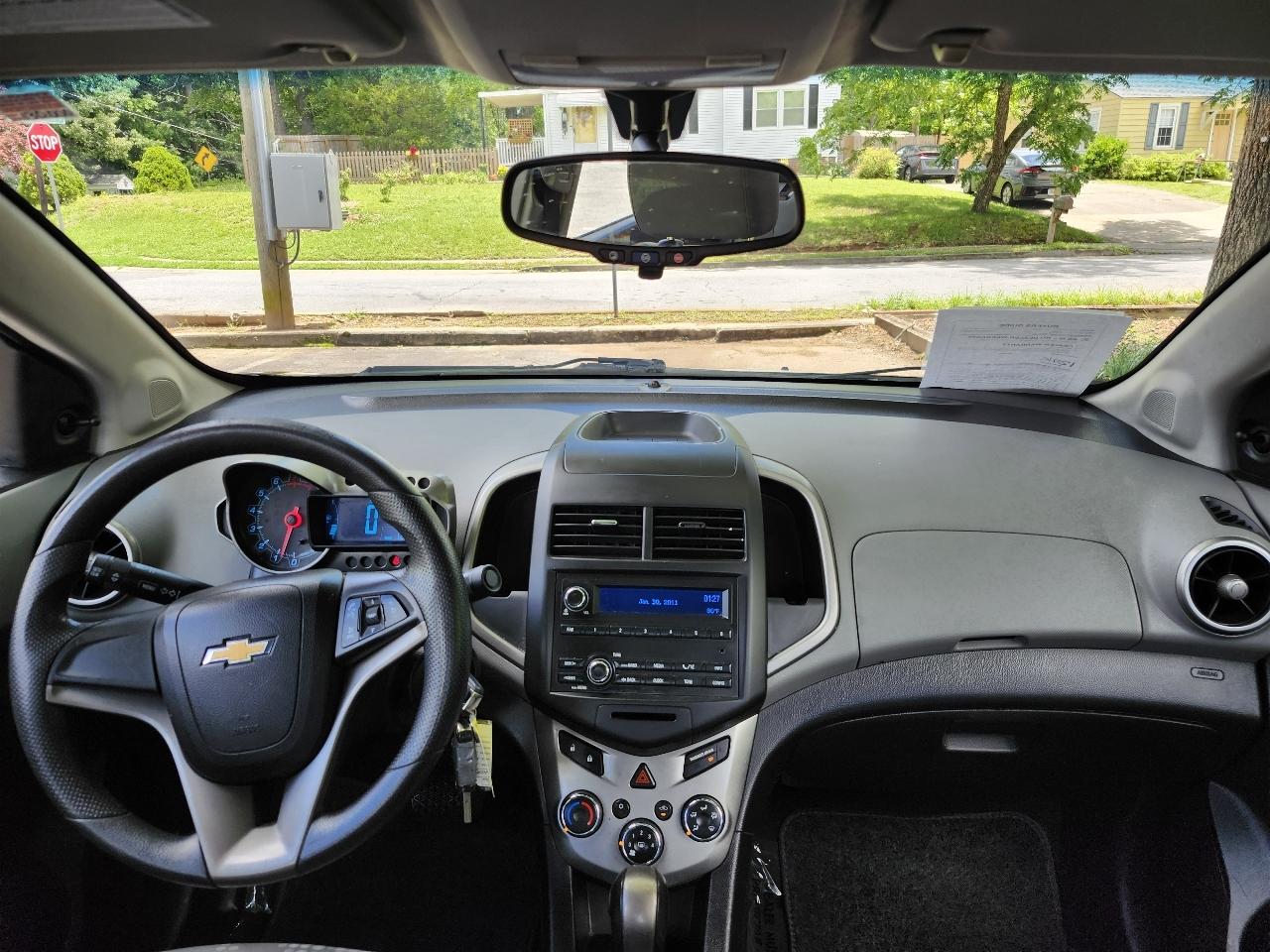 Chevrolet Sonic LS Auto Sedan 2014