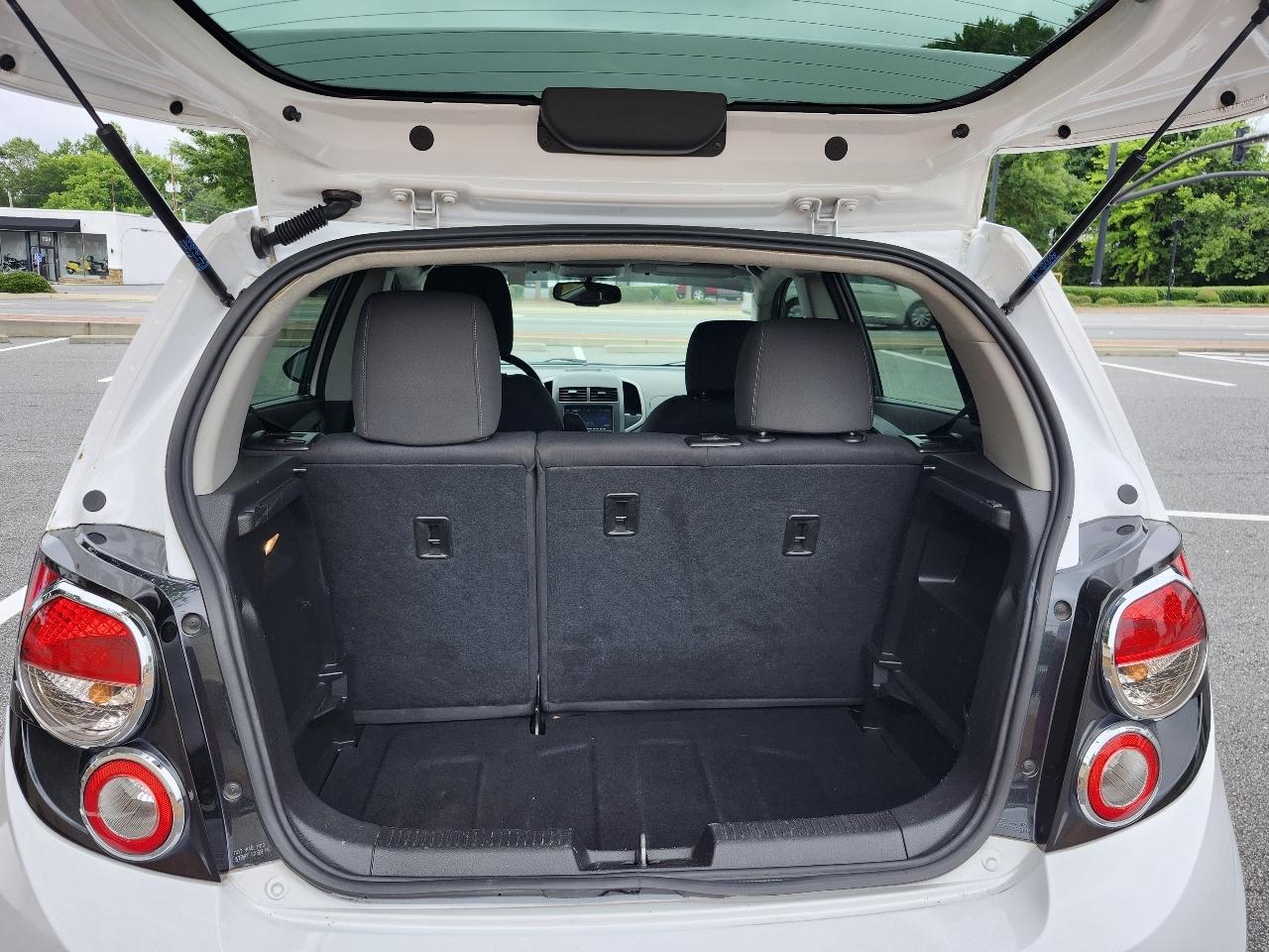 Chevrolet Sonic LT Auto 5-Door 2016