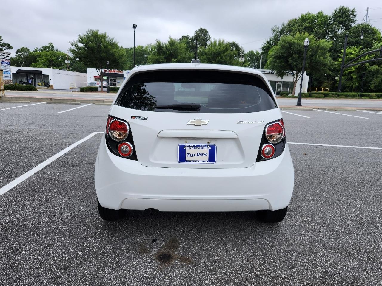 Chevrolet Sonic LT Auto 5-Door 2016