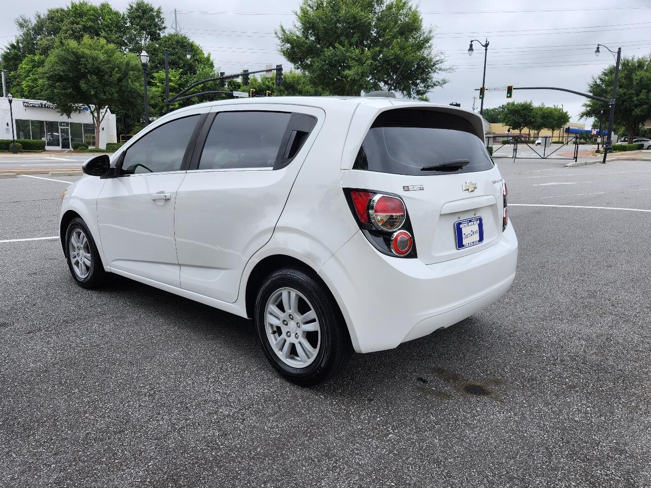 Chevrolet Sonic LT Auto 5-Door 2016