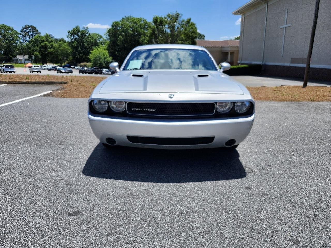 Dodge Challenger SE 2010