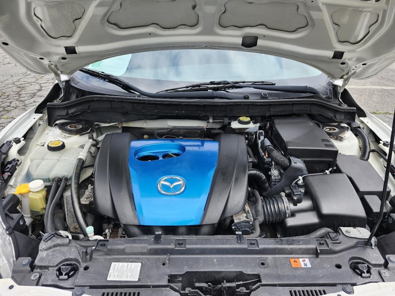 Mazda MAZDA3 i Touring AT 4-Door 2013
