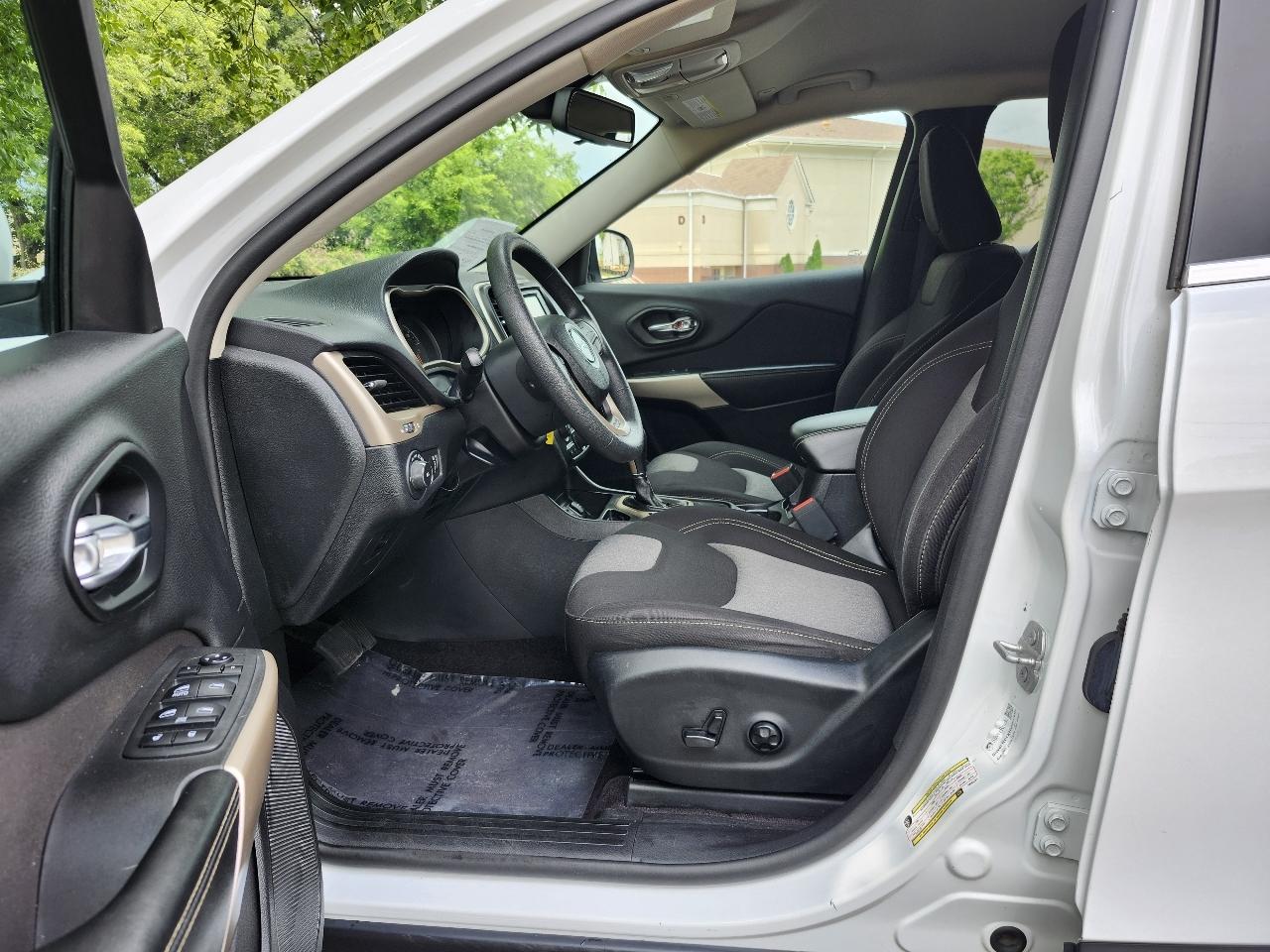 Jeep Cherokee Latitude FWD 2018