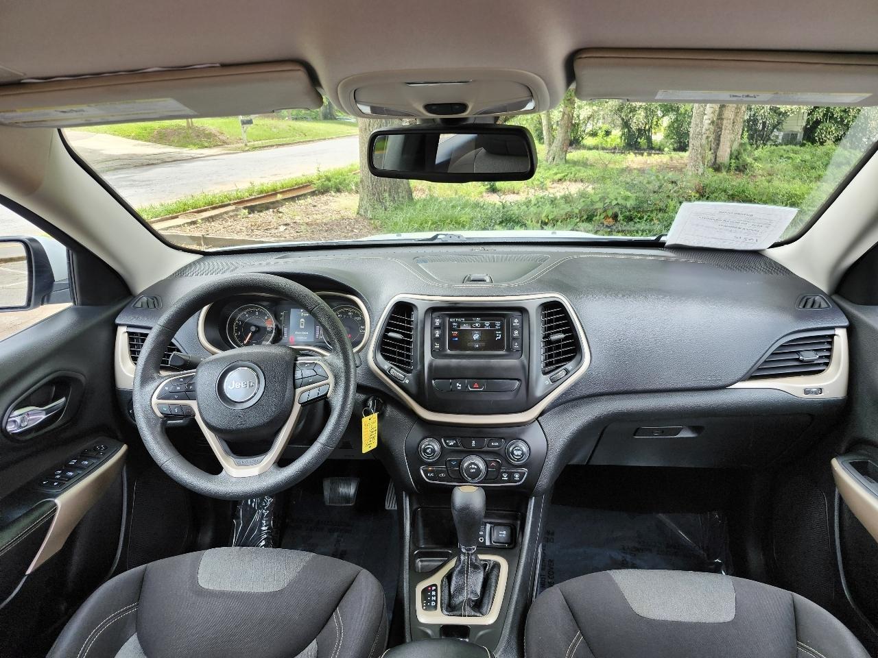 Jeep Cherokee Latitude FWD 2018