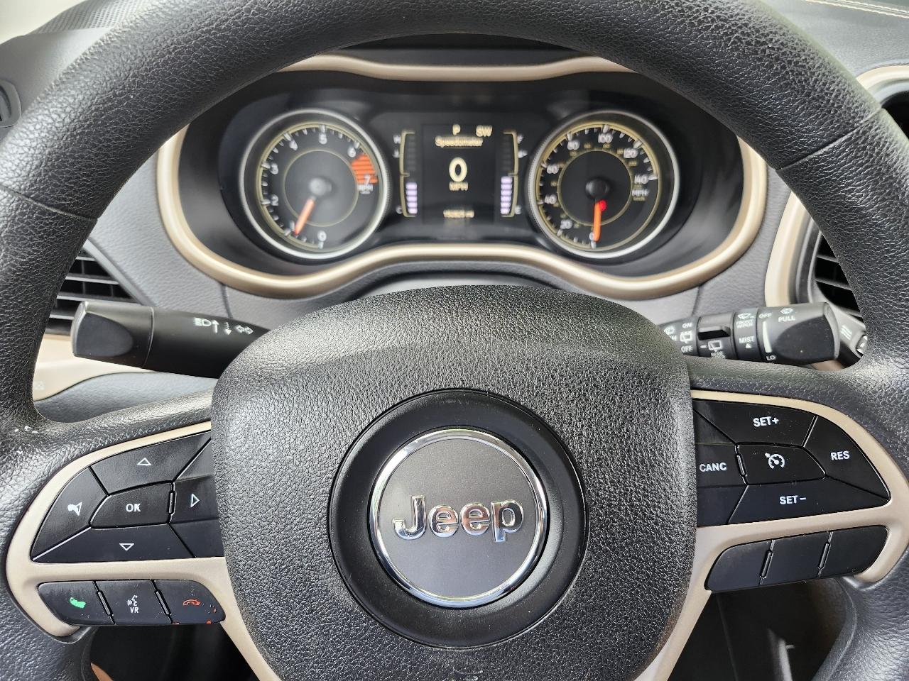 Jeep Cherokee Latitude FWD 2018