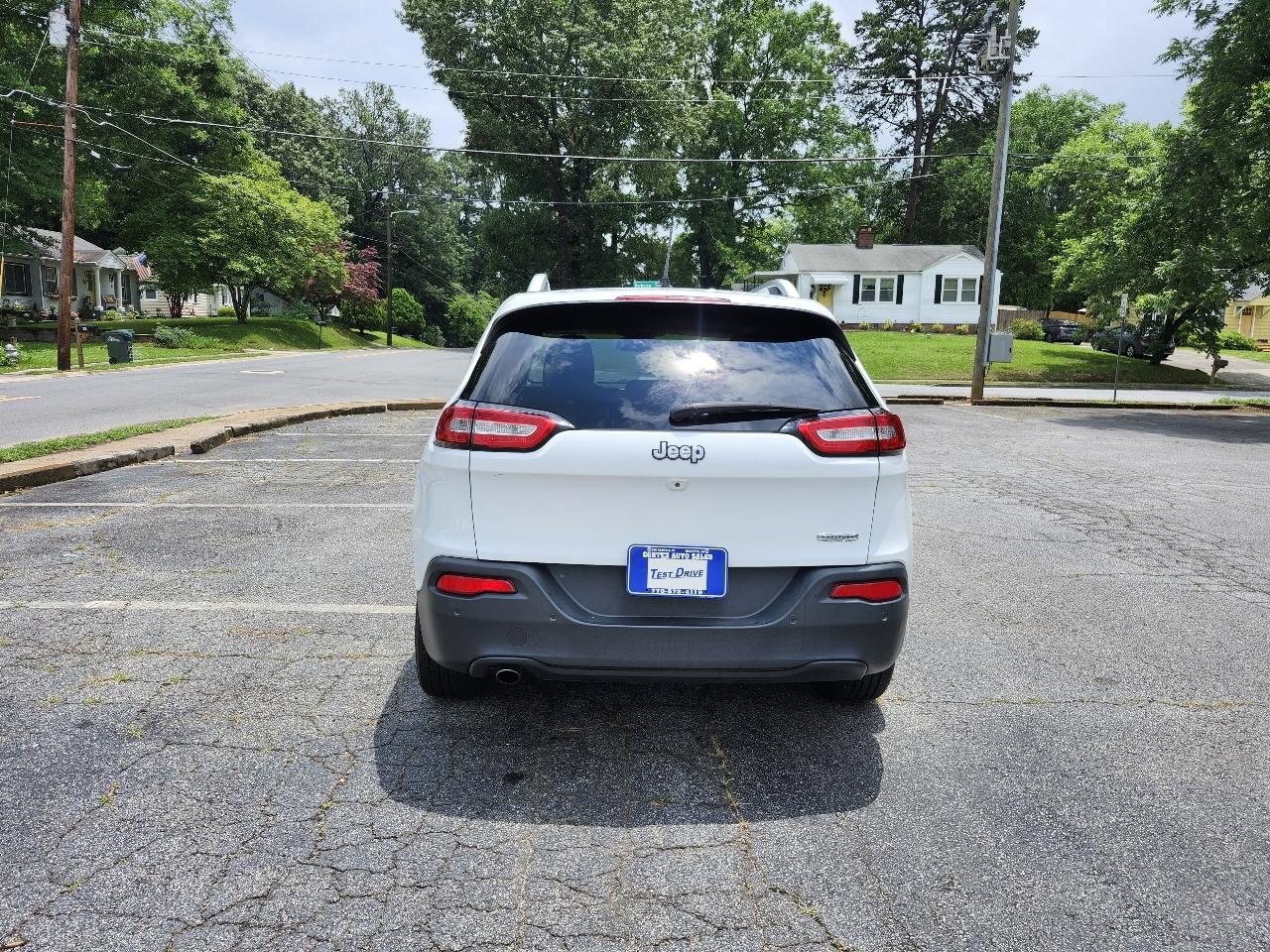 Jeep Cherokee Latitude FWD 2018