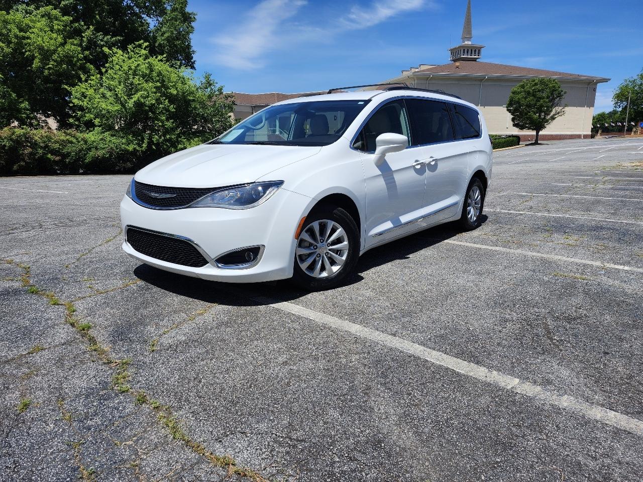 Chrysler Pacifica Touring-L 2017