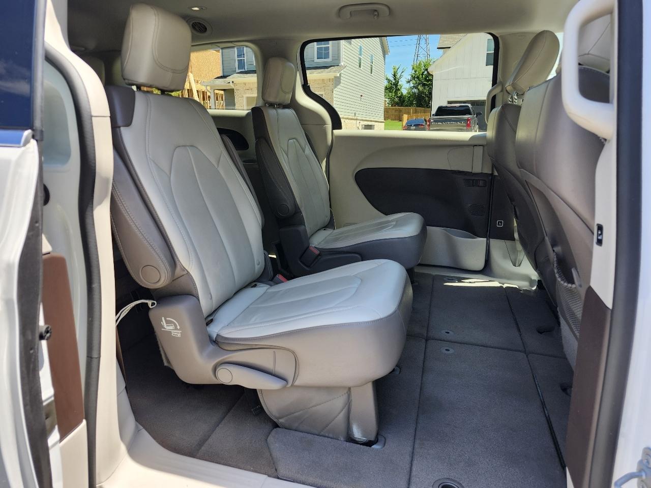 Chrysler Pacifica Touring-L 2017