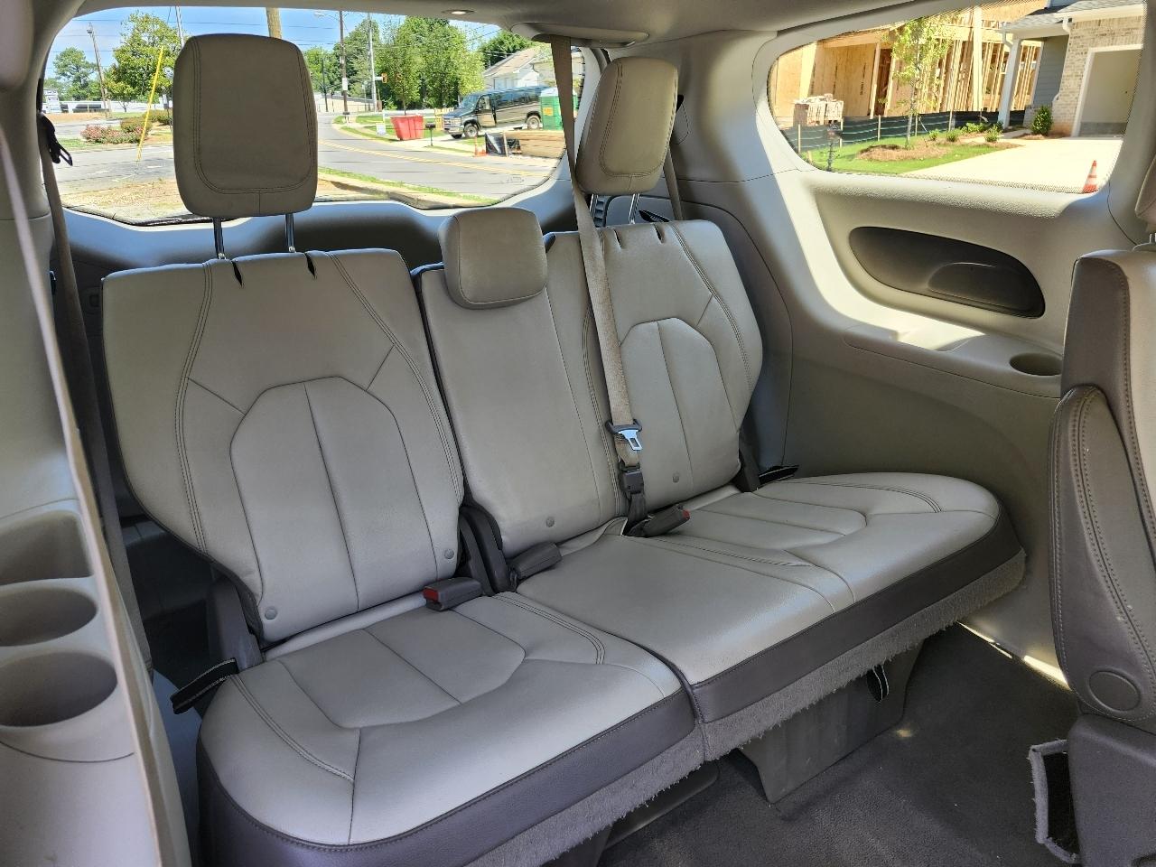 Chrysler Pacifica Touring-L 2017