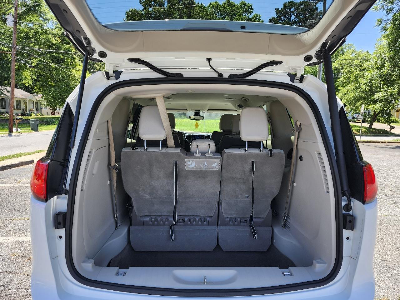 Chrysler Pacifica Touring-L 2017