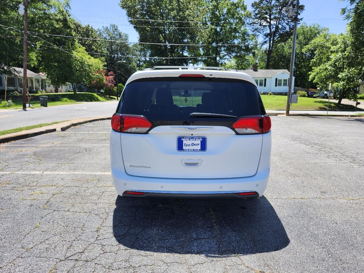 Chrysler Pacifica Touring-L 2017