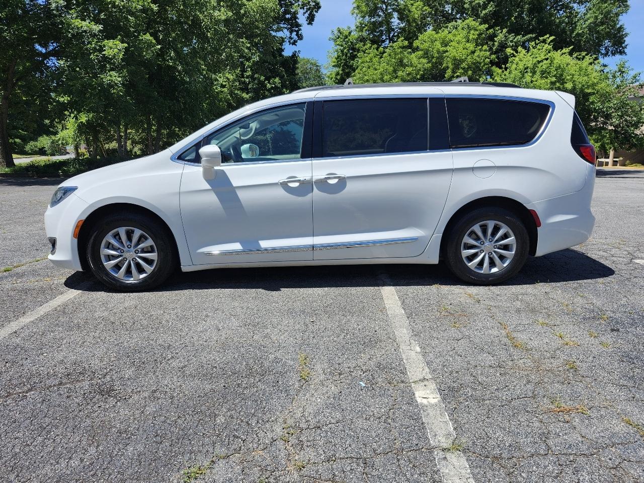 Chrysler Pacifica Touring-L 2017