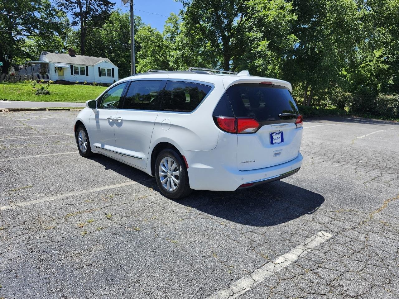 Chrysler Pacifica Touring-L 2017