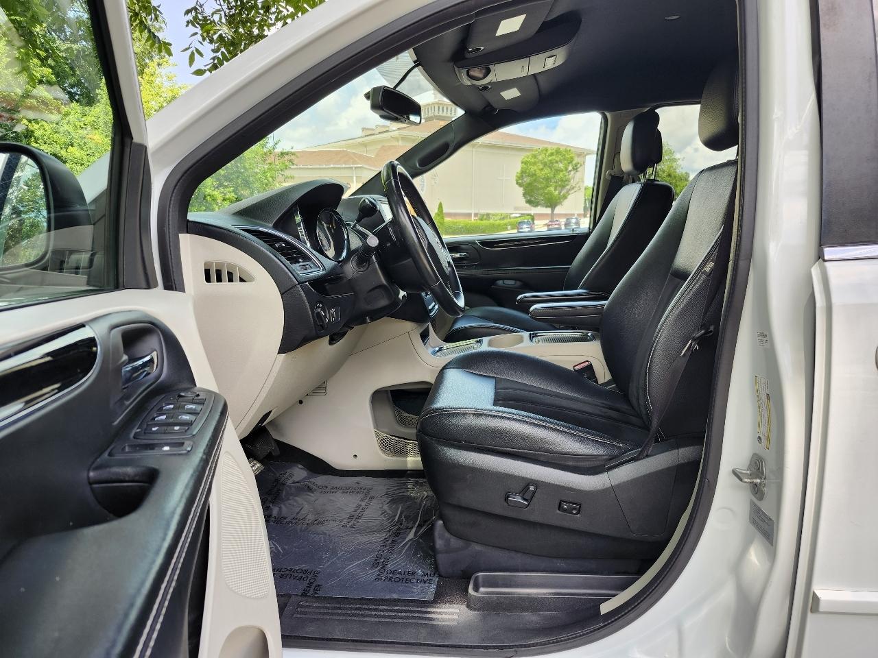 Dodge Grand Caravan SXT 2017