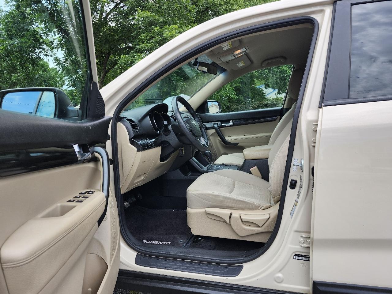 Kia Sorento LX 2WD 2011