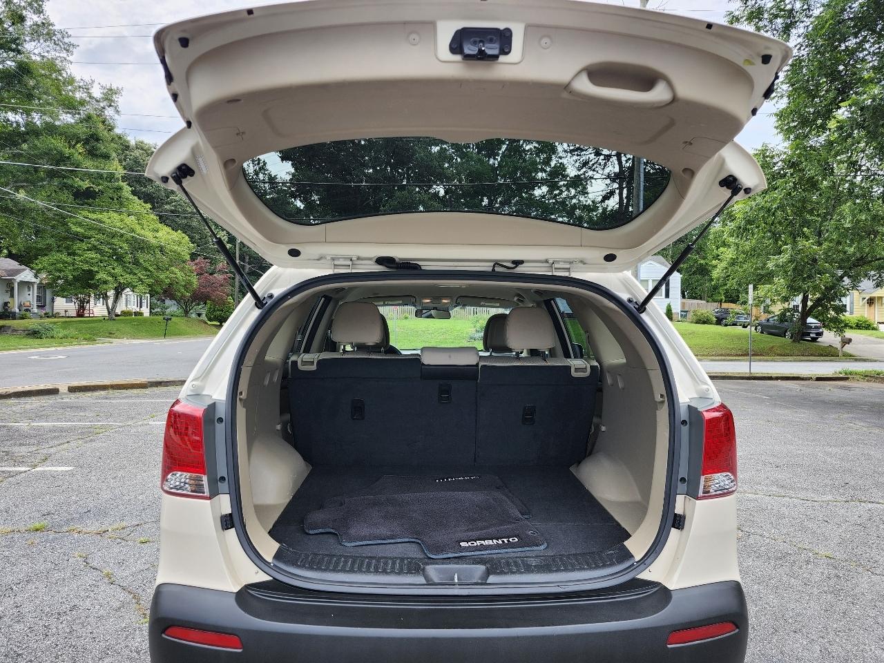 Kia Sorento LX 2WD 2011