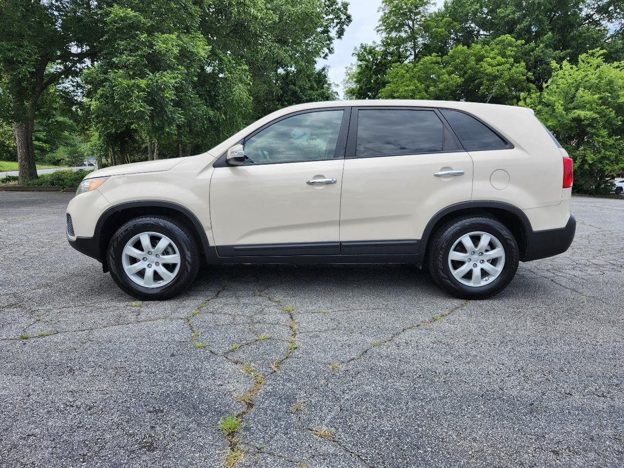 Kia Sorento LX 2WD 2011