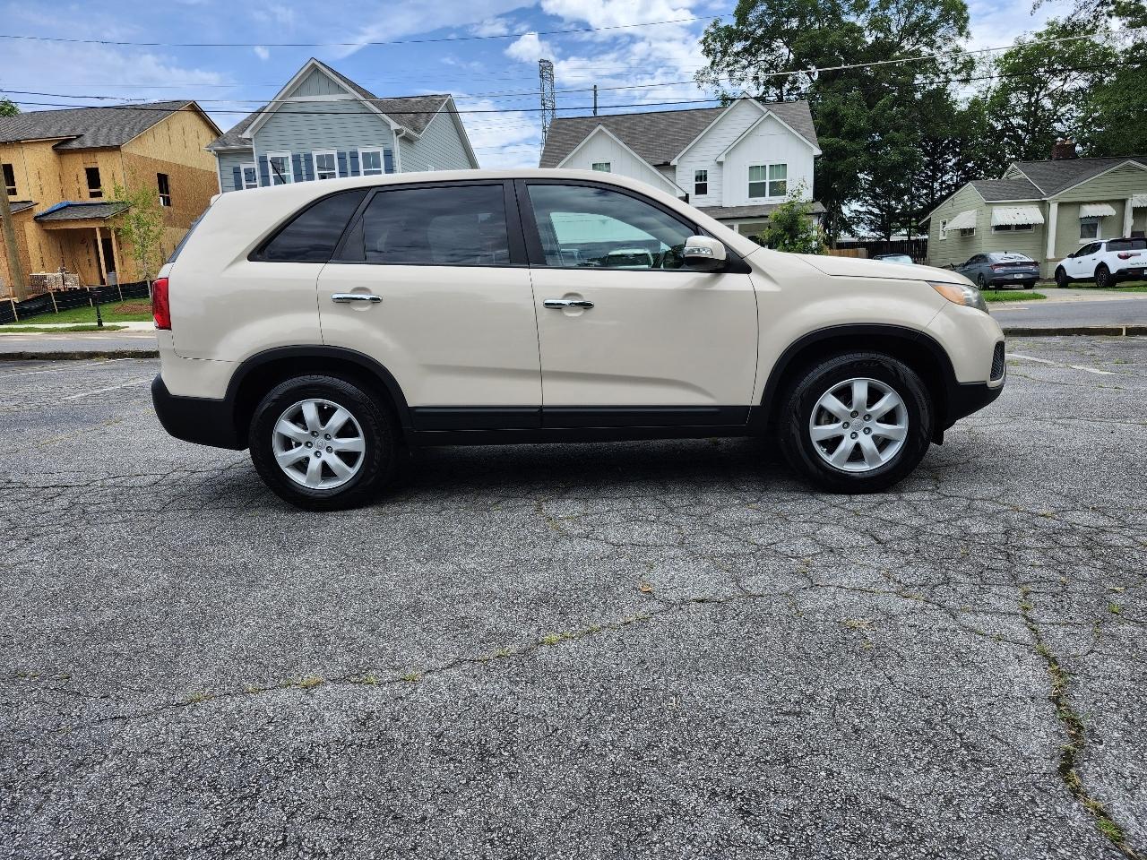 Kia Sorento LX 2WD 2011