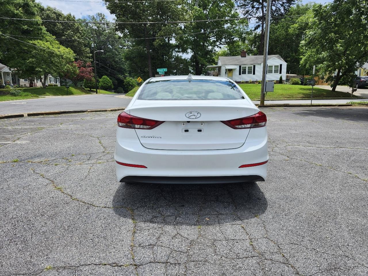 Hyundai Elantra Limited 2018