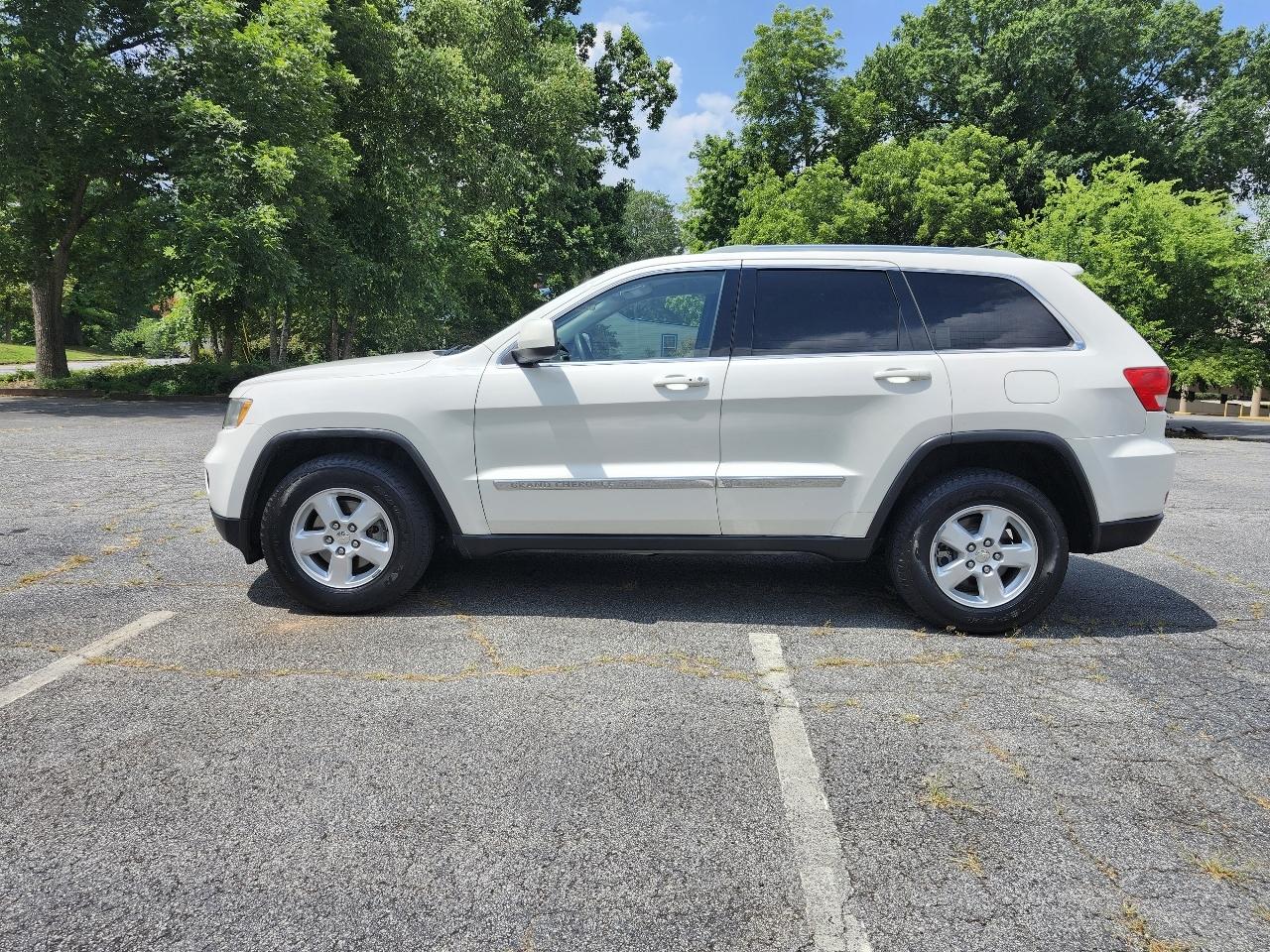 Jeep Grand Cherokee Laredo 4WD 2012