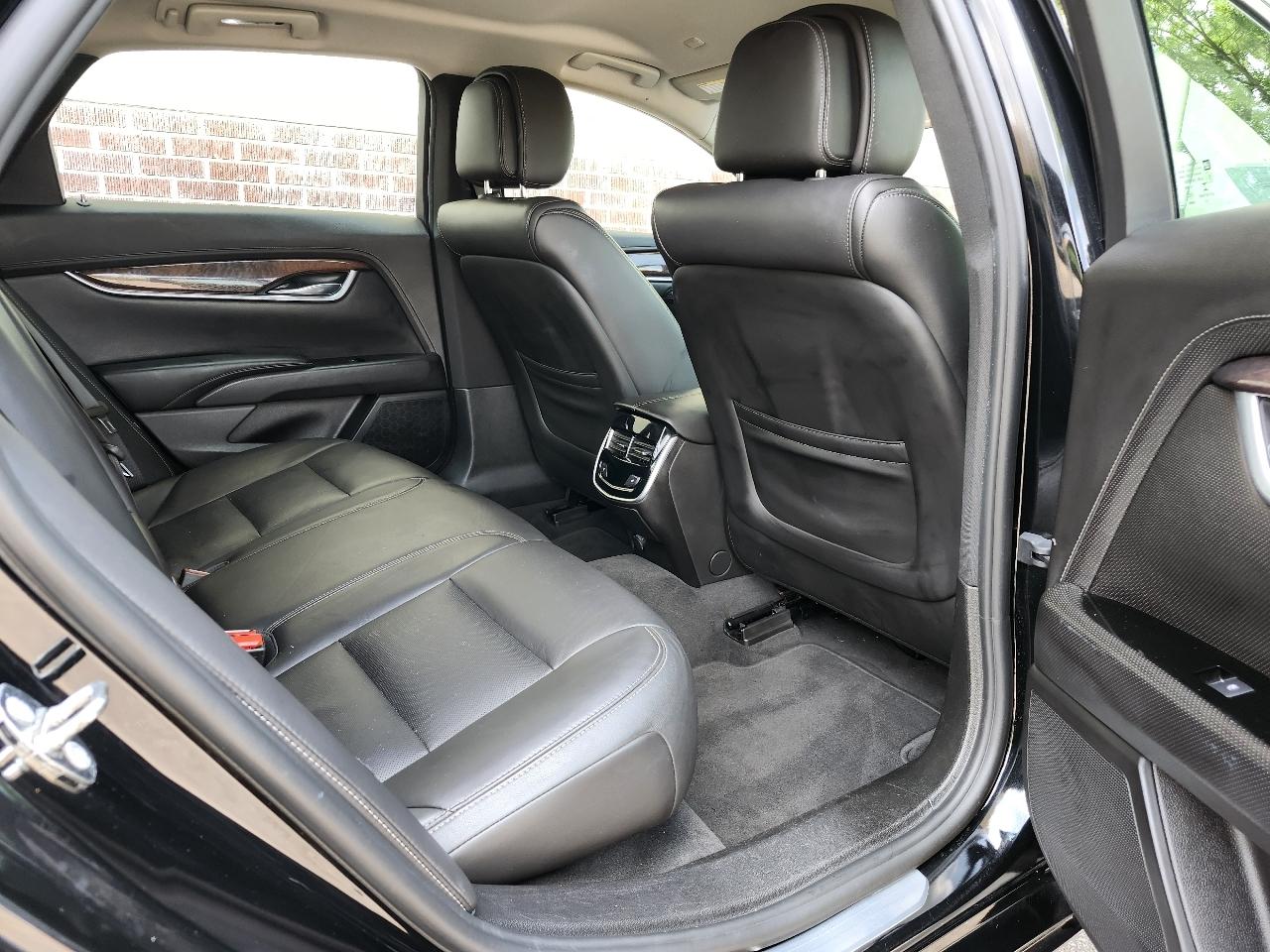 Cadillac XTS Luxury FWD 2014