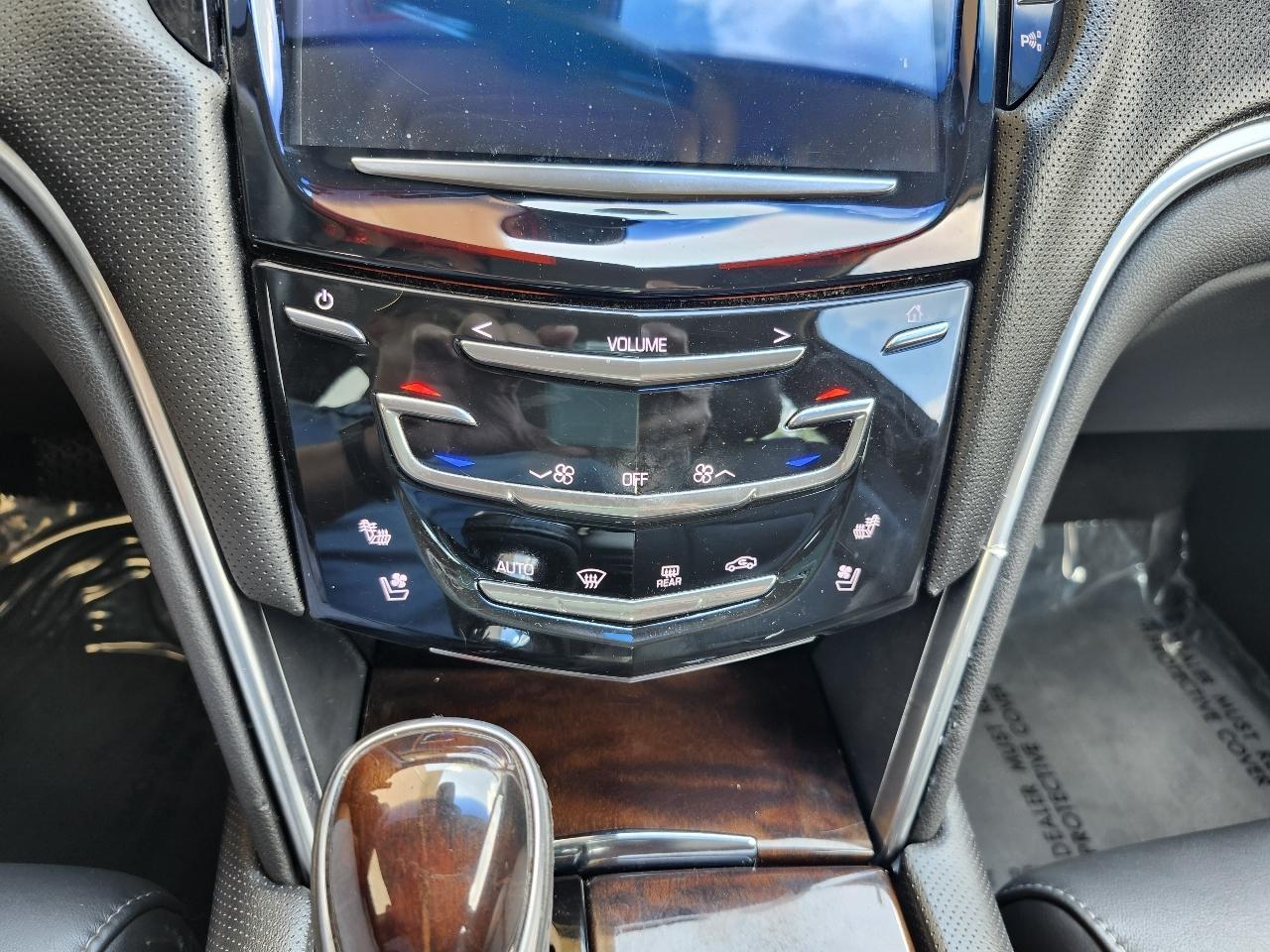 Cadillac XTS Luxury FWD 2014