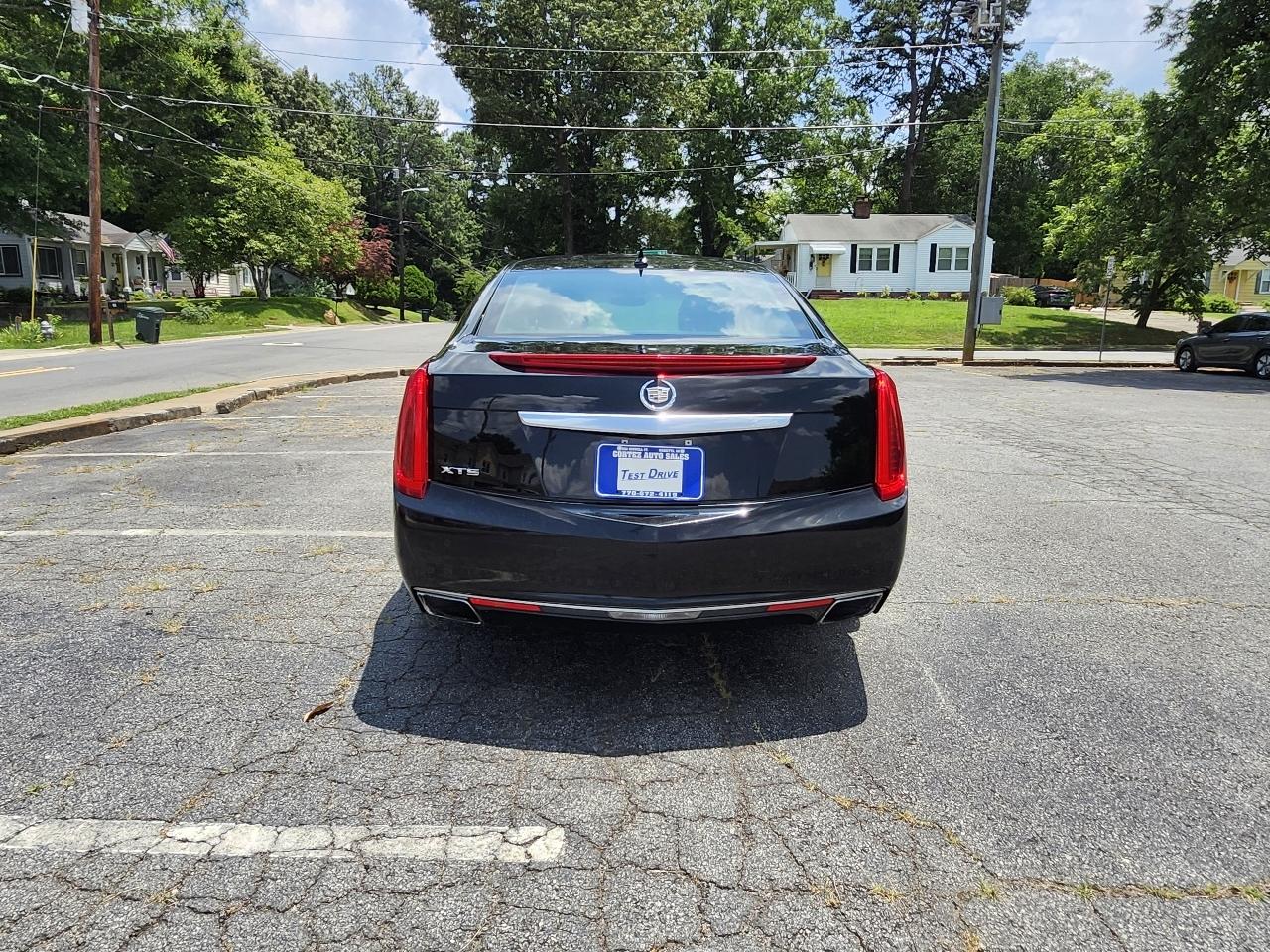 Cadillac XTS Luxury FWD 2014