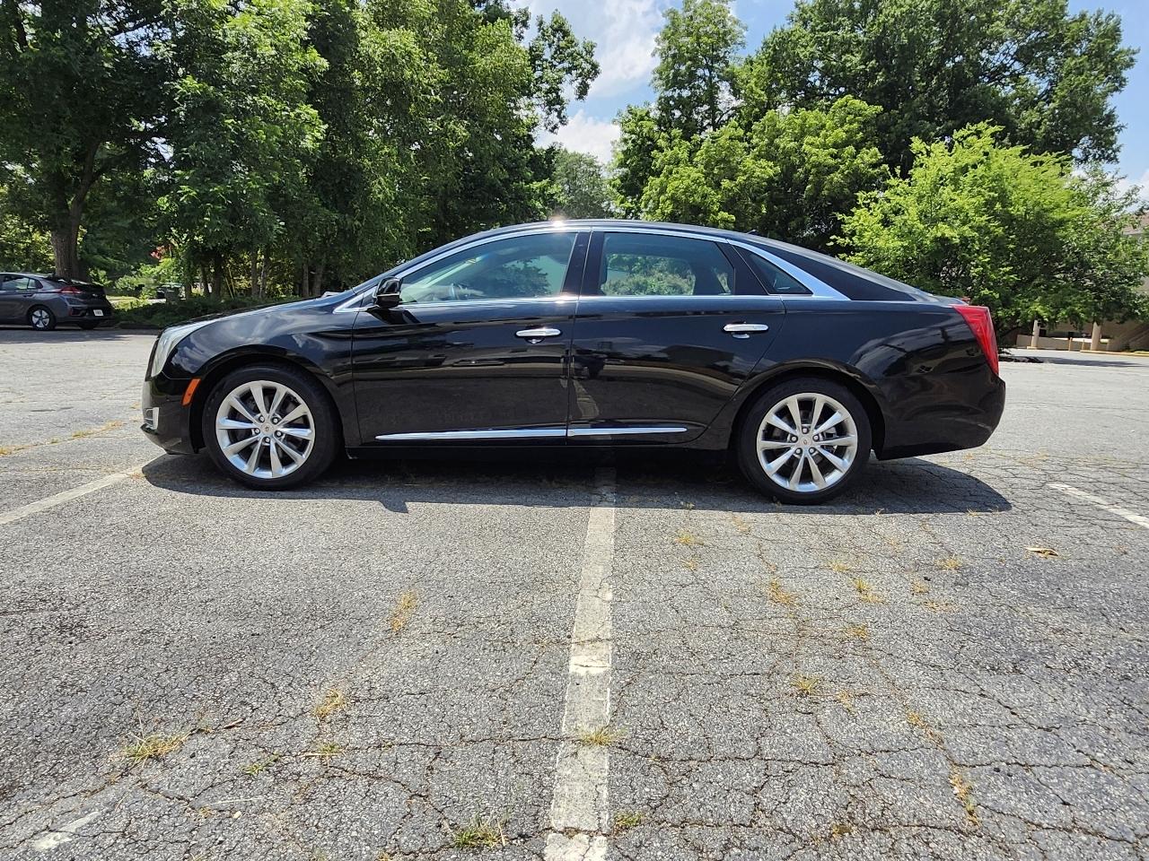 Cadillac XTS Luxury FWD 2014