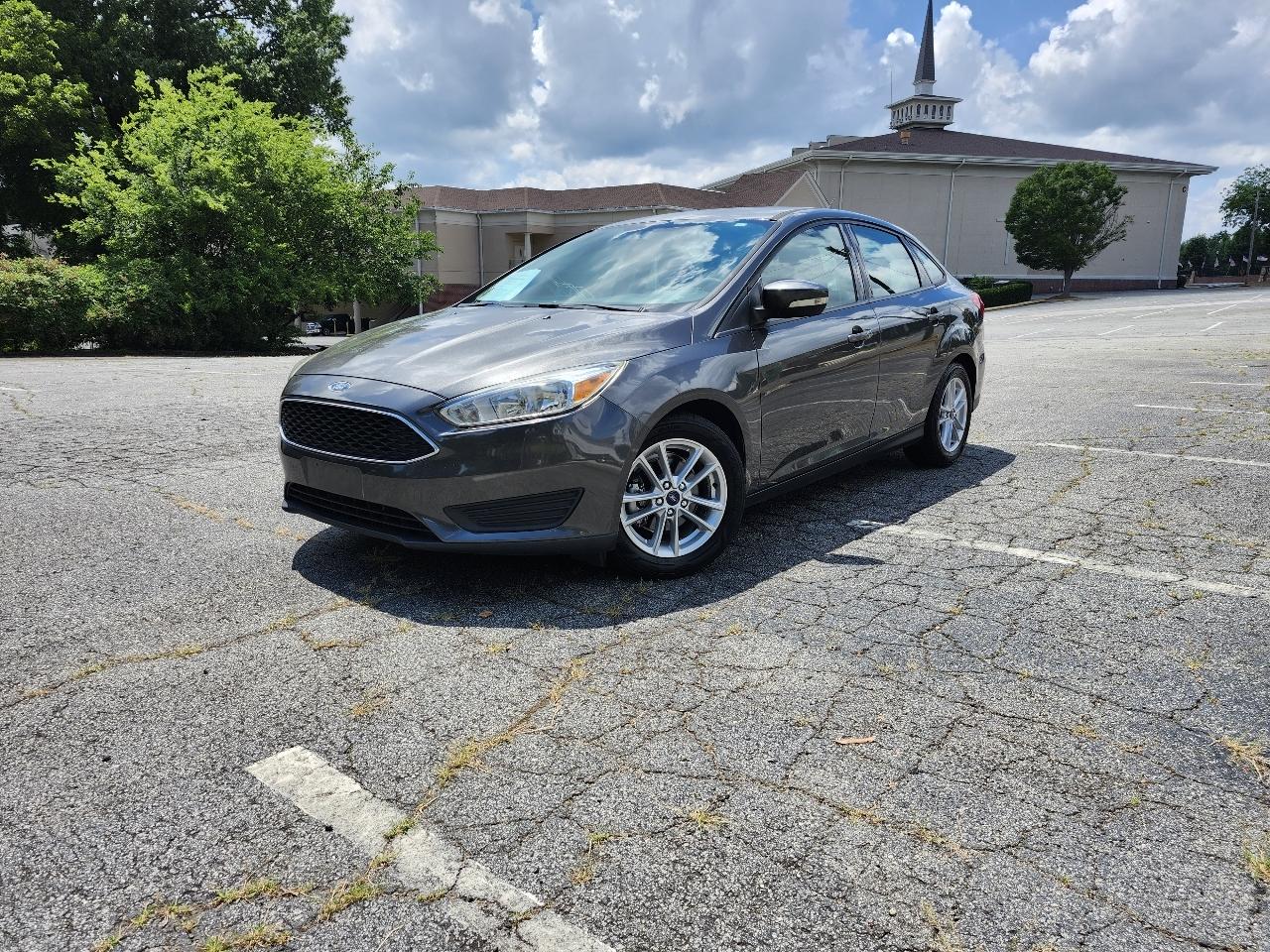 Ford Focus SE Sedan 2016